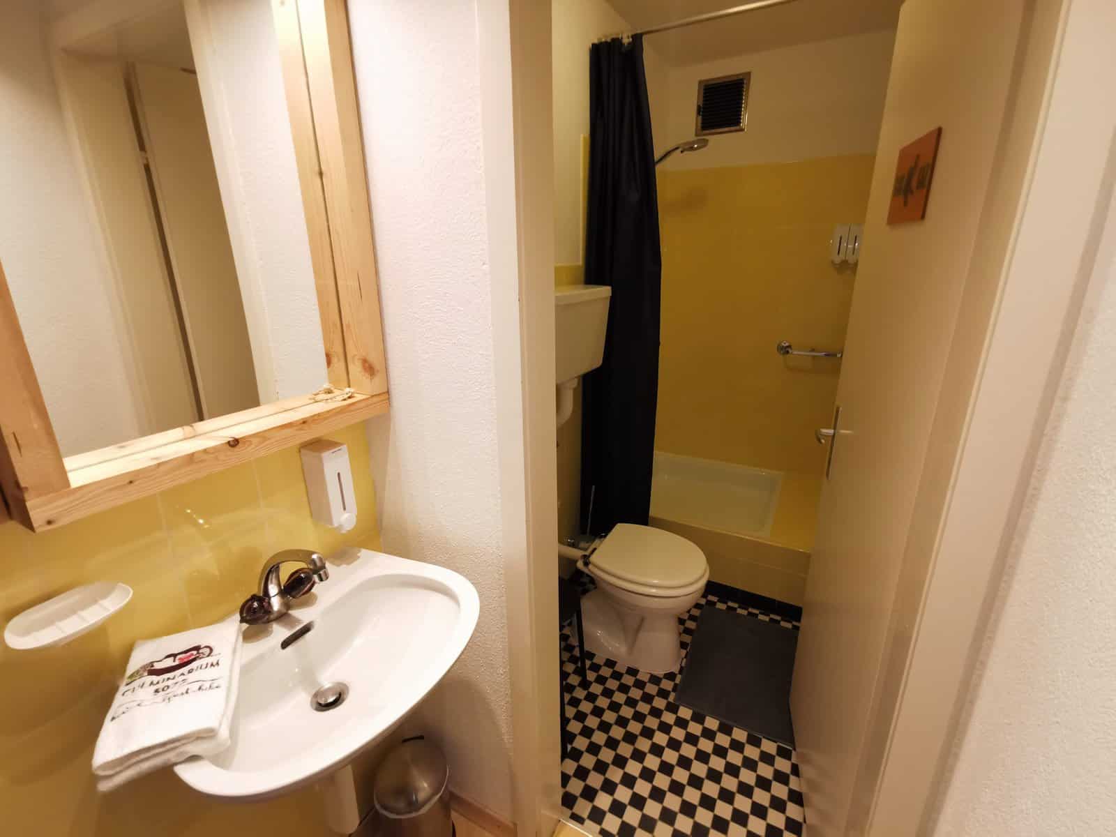 Bathroom Jura