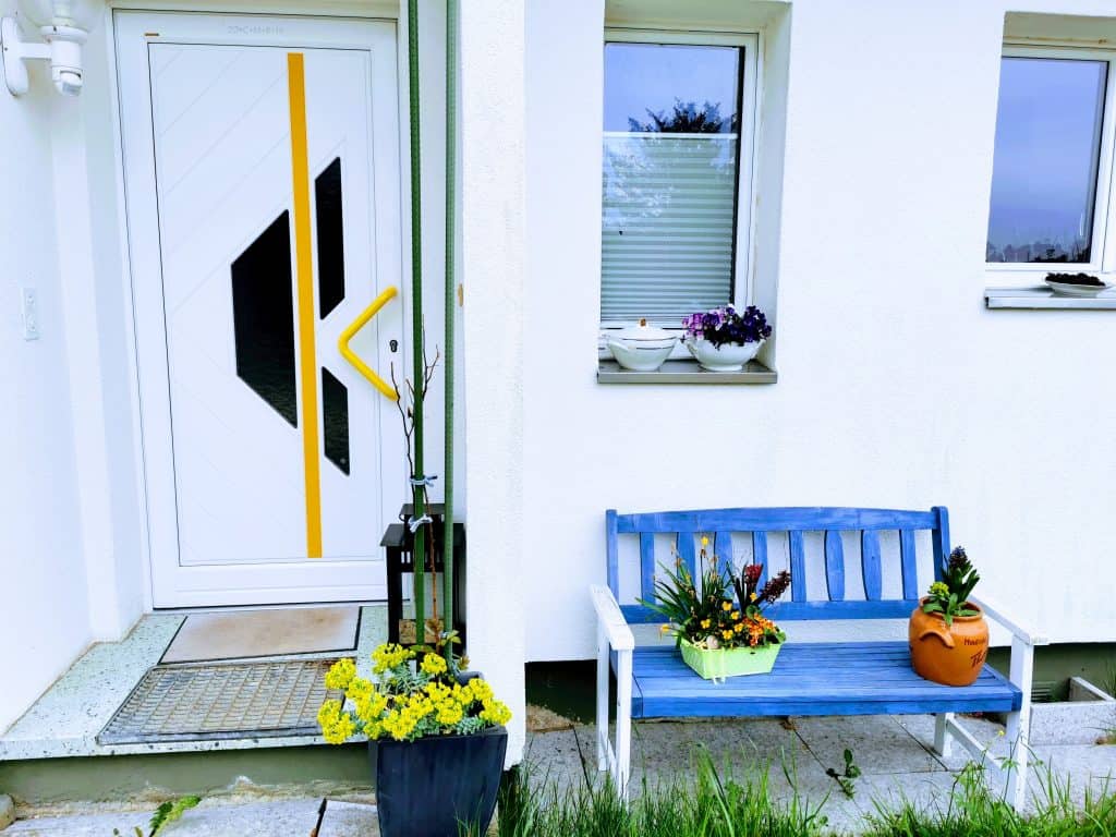 Entrance door